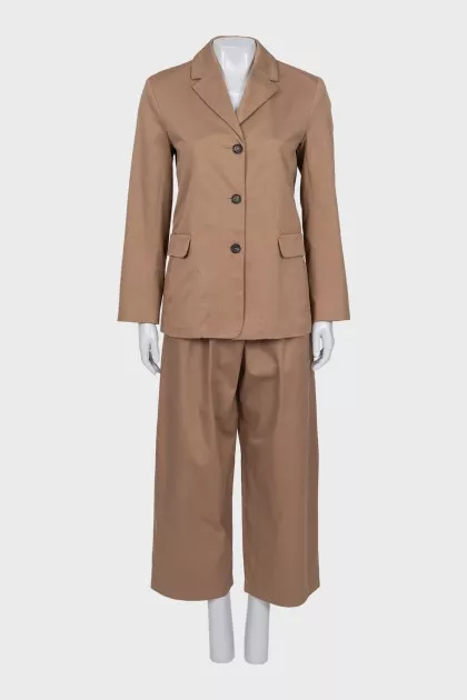 Beige pantsuit