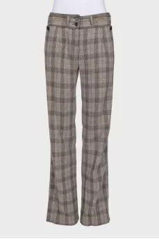 Loose-fitting plaid trousers