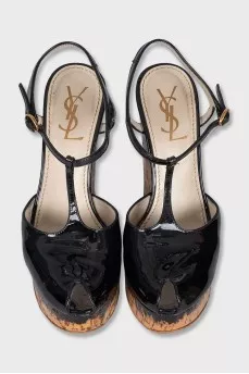 Patent leather wedge sandals