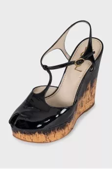 Patent leather wedge sandals