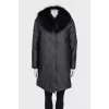 Straight-cut down jacket with a fur collar