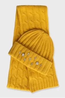 Yellow set with crystals