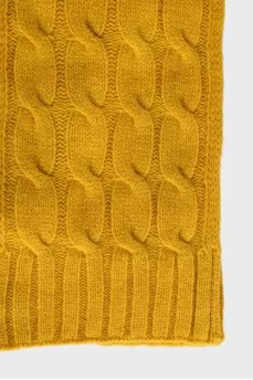 Yellow set with crystals