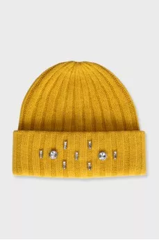 Yellow set with crystals