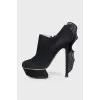 Ankle boots with voluminous decor