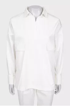 White denim suit with tag