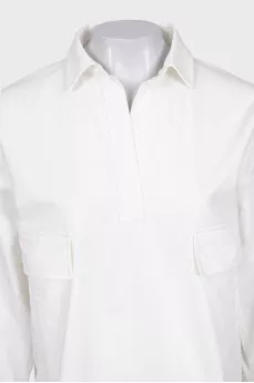White denim suit with tag