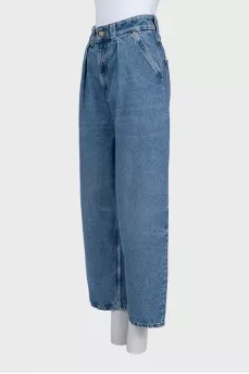 High-waisted wide-leg jeans