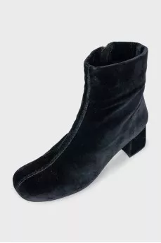 Velvet ankle boots with heels