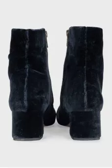 Velvet ankle boots with heels