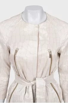 Coat with buttons and belt