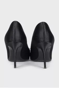 Fabric pumps decorated with crystals