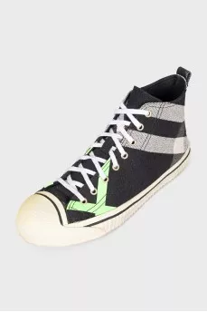 Men's sneakers in a checkered print