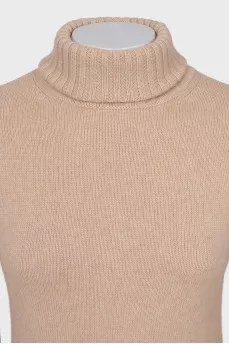 Long beige sweater