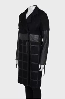 Coat with detachable bottom