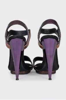 Textured leather sandals with a shaped heel