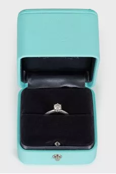 Platinum ring with diamond