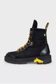 Men's boots with contrasting laces