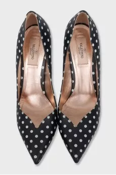 Black and white cutout shoes