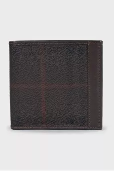 Leather wallet with signature print