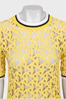 Openwork straight cut top
