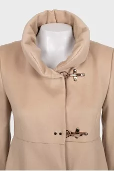 Short wool coat with a high collar