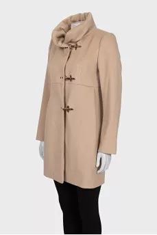 Short wool coat with a high collar