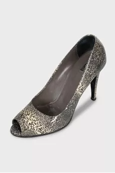 Animal print open-toe shoes