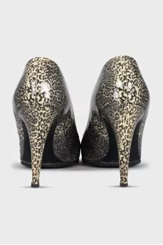 Animal print open-toe shoes