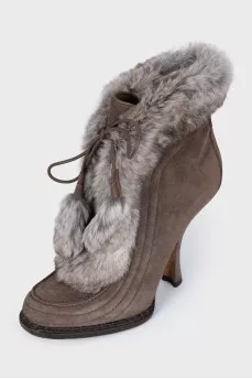 Suede ankle boots with fur trim