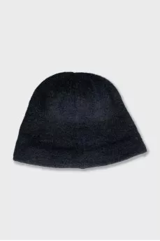 Black hat with removable decoration