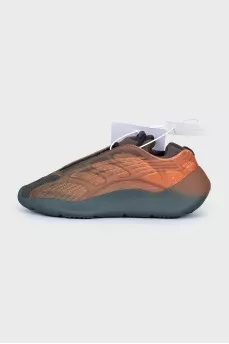 700 V3 sneakers with tag