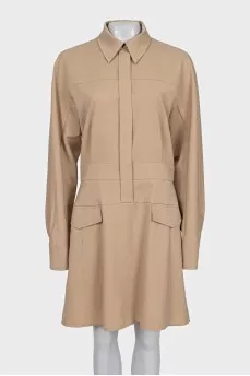 Beige fitted dress with buttons