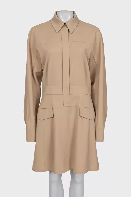 Beige fitted dress with buttons