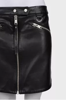 Eco-leather skirt with a zipper