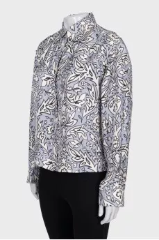 Loose-fitting silk shirt with a print