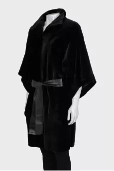 Mink fur coat with short sleeves