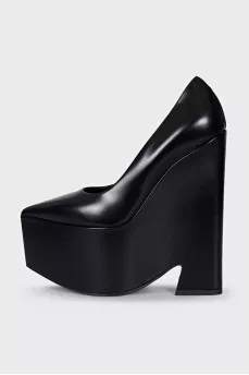 Leather wedge shoes with tag