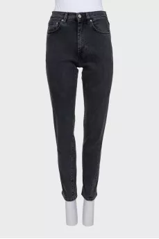High-waisted straight jeans with a zipper