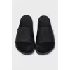 Men's black flip-flops with a 3D logo