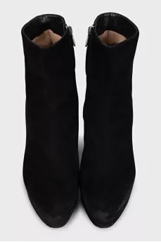Suede ankle boots with a stable heel