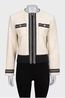 White jacket with a zipper