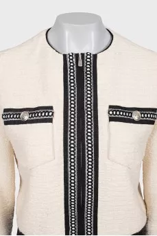 White jacket with a zipper