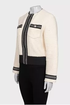 White jacket with a zipper