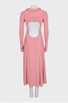 Fitted dress with a cutout back