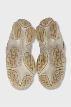 Кроссовки бежевого цвета Triple S