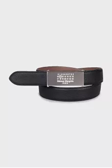Reversible belt with silver buckle