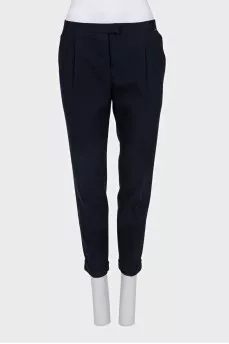 Black trousers with roll-ups
