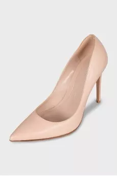 Pointed-toe high heels