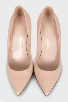 Pointed-toe high heels